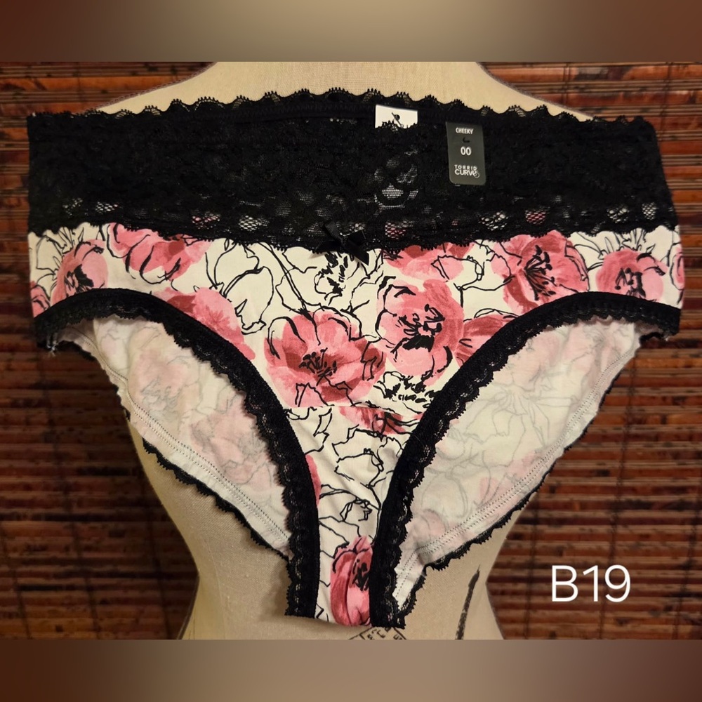 torrid Pink Floral Lace-Trim Bikini Panty
